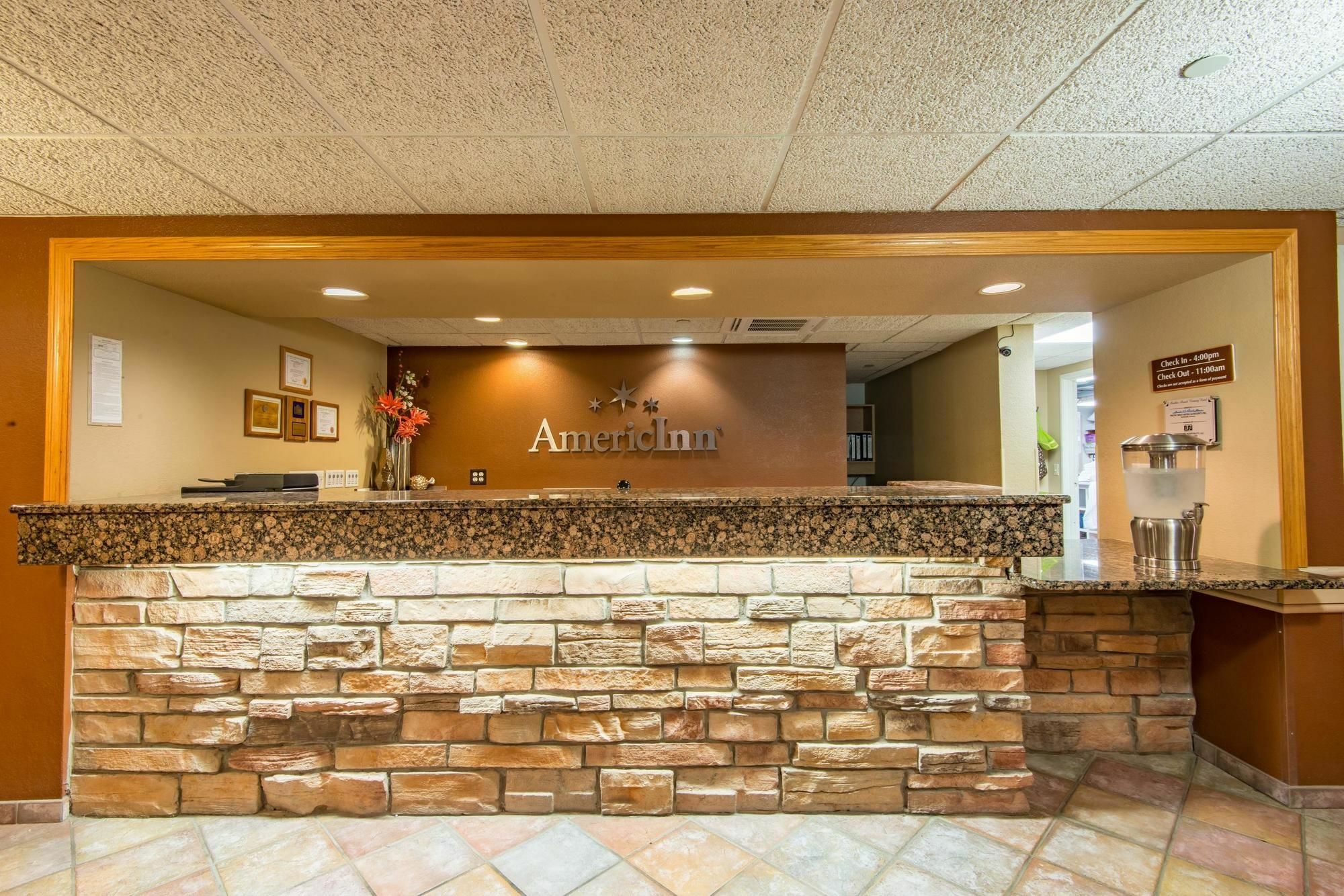 Americinn By Wyndham Окободжи Экстерьер фото